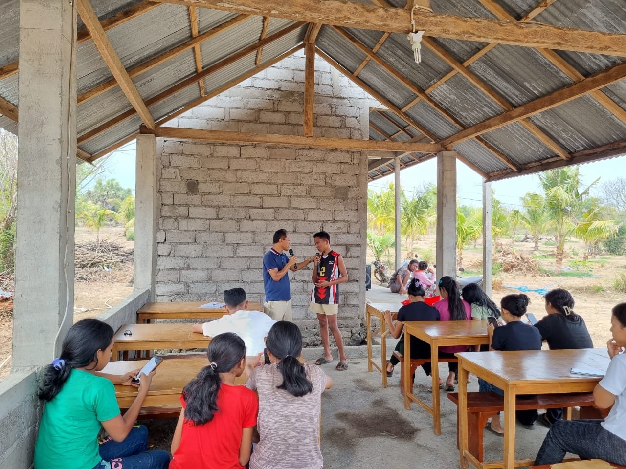 Q4 An Effort to Motivate Children in the Village to Keep Up Their ...